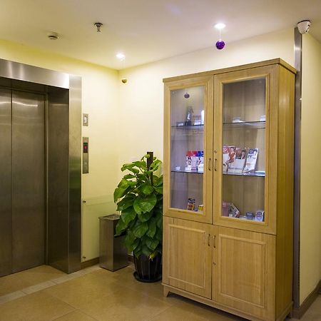 Home Inn Shanghai Lujiabang Road Metro Station المظهر الخارجي الصورة
